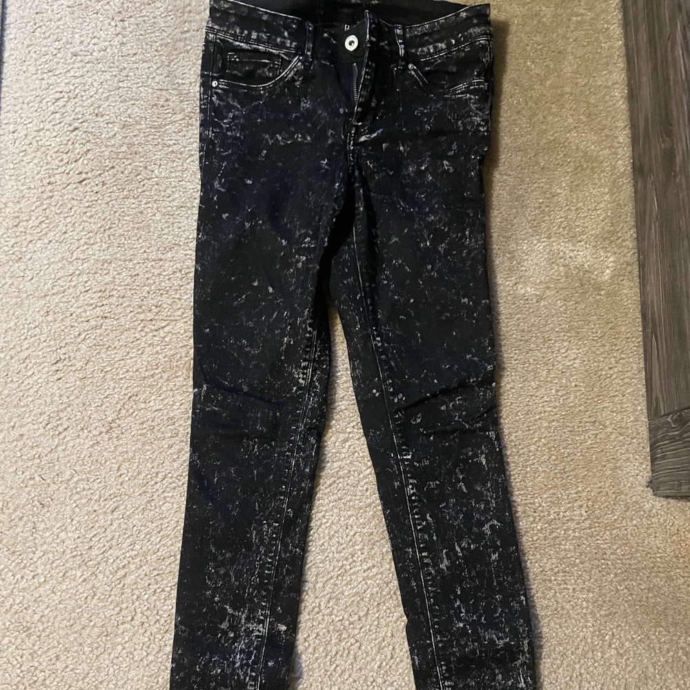 Black acid wash skinny jeans